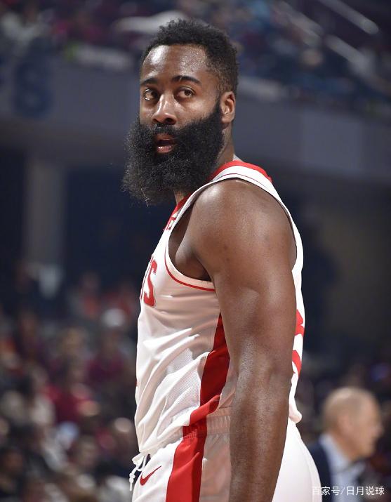 恰20：尼科-帕斯？他进步了很多很有前途，但我不关注对手（恰20：尼科-帕斯进步很快、潜力十足，但对手不是我的关注点）