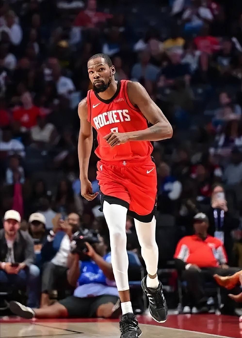 延边出台推进足球高质量发展举措，加强对职业足球的政策扶持（延边推出足球高质量发展方案，强化职业足球政策支持）