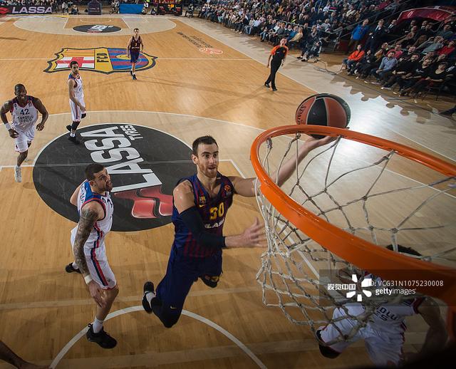 欧冠意甲连场破门，劳塔罗打破意甲4场进球荒（劳塔罗欧冠+意甲连场破门，终结意甲四场进球荒）