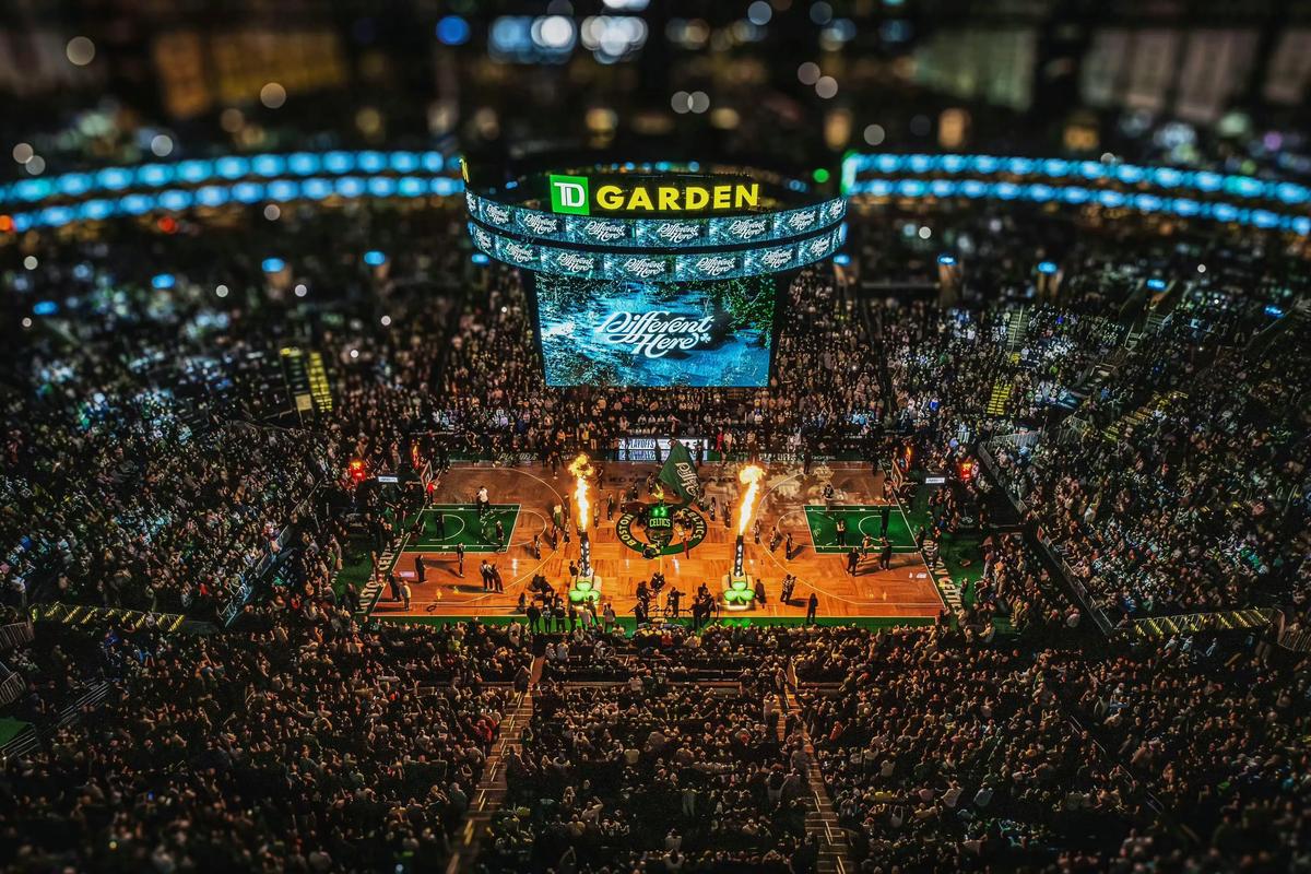 日本11月大名单：远藤航领衔，北野飒太等三名球员首次入选（日本队11月名单公布：远藤航压阵，北野飒太等三人首次征召）