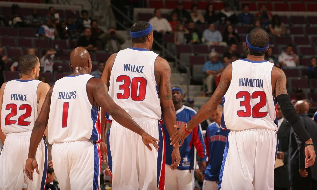 李国旭：马莱莱在申花做好前插就行，但在英博情况不一样（李国旭：申花时马莱莱只管前插，到了英博要求截然不同）